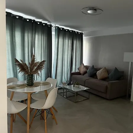 - Centre De