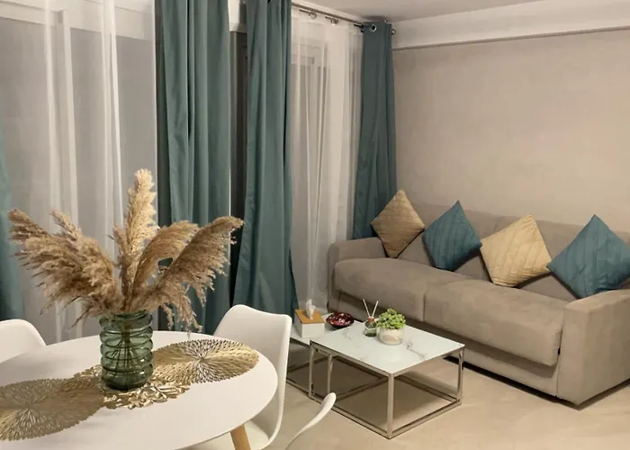 - Centre De Apartment