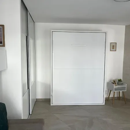 Apartment - Centre De *